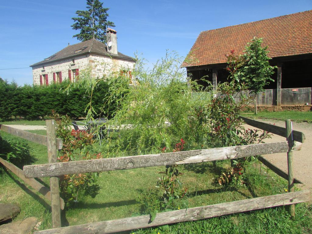 Ecuries De Saint Maurice- Maison D'Hotes De Gondou Lacapelle-Marival Dış mekan fotoğraf